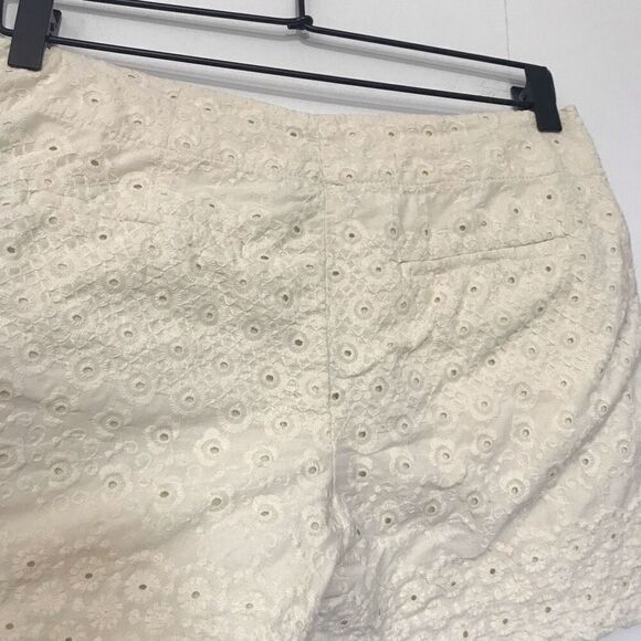 Ann Taylor LOFT Shorts Size 2 White Cream Eyelet - Picture 15 of 15